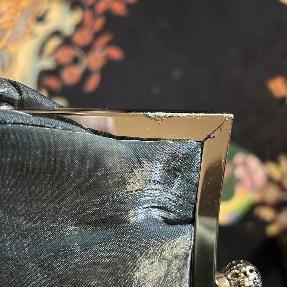 Bullard & Hanson silk purse, GUC - Picture 7 of 7